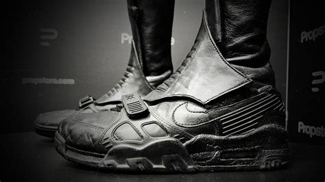 hatfield batman air trainer.